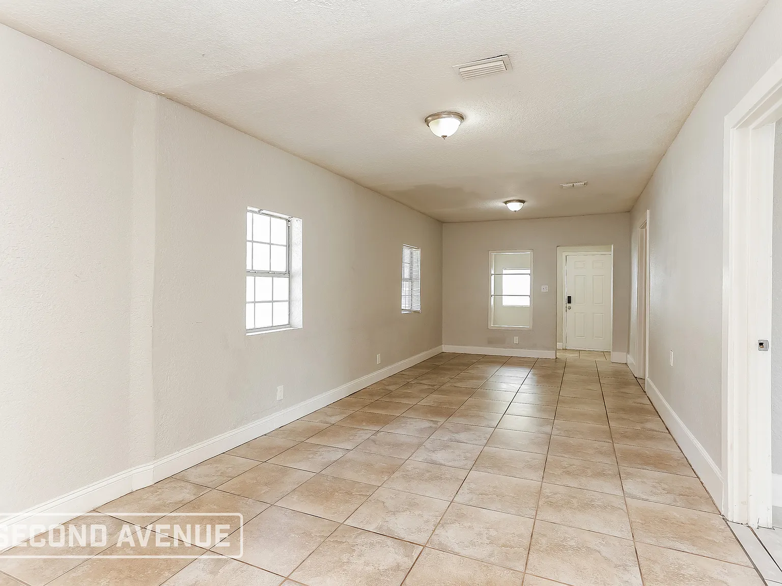 3 bed, 2.0 bath, 1182 sqft, $1,150 — Photo 3