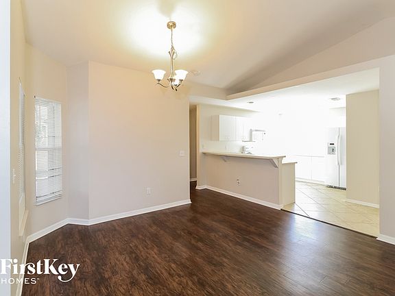 4th image of 2166 Boca Chica Ave