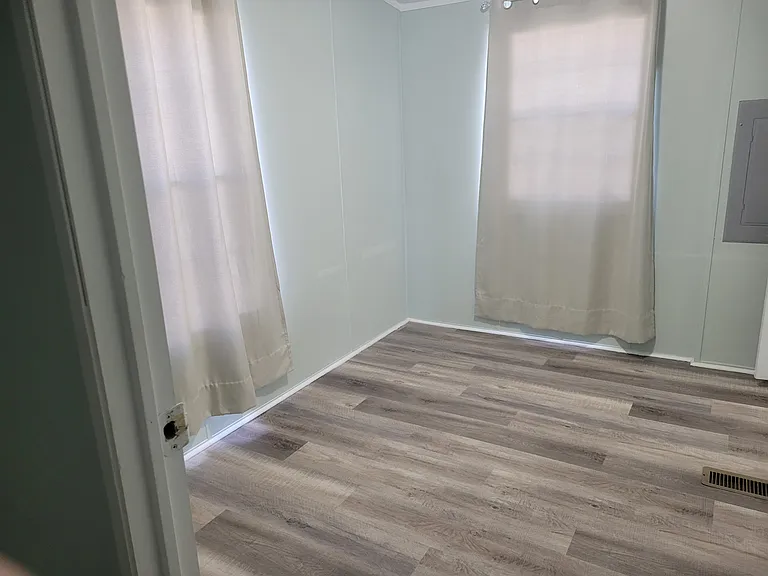 1107 Lissie Ln — Photo 28