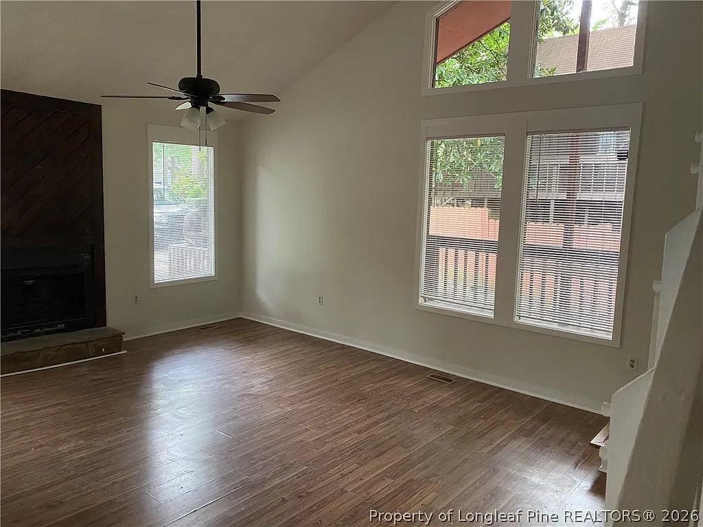 3 bed, 2.0 bath, 1550 sqft, $1,650 — Photo 4