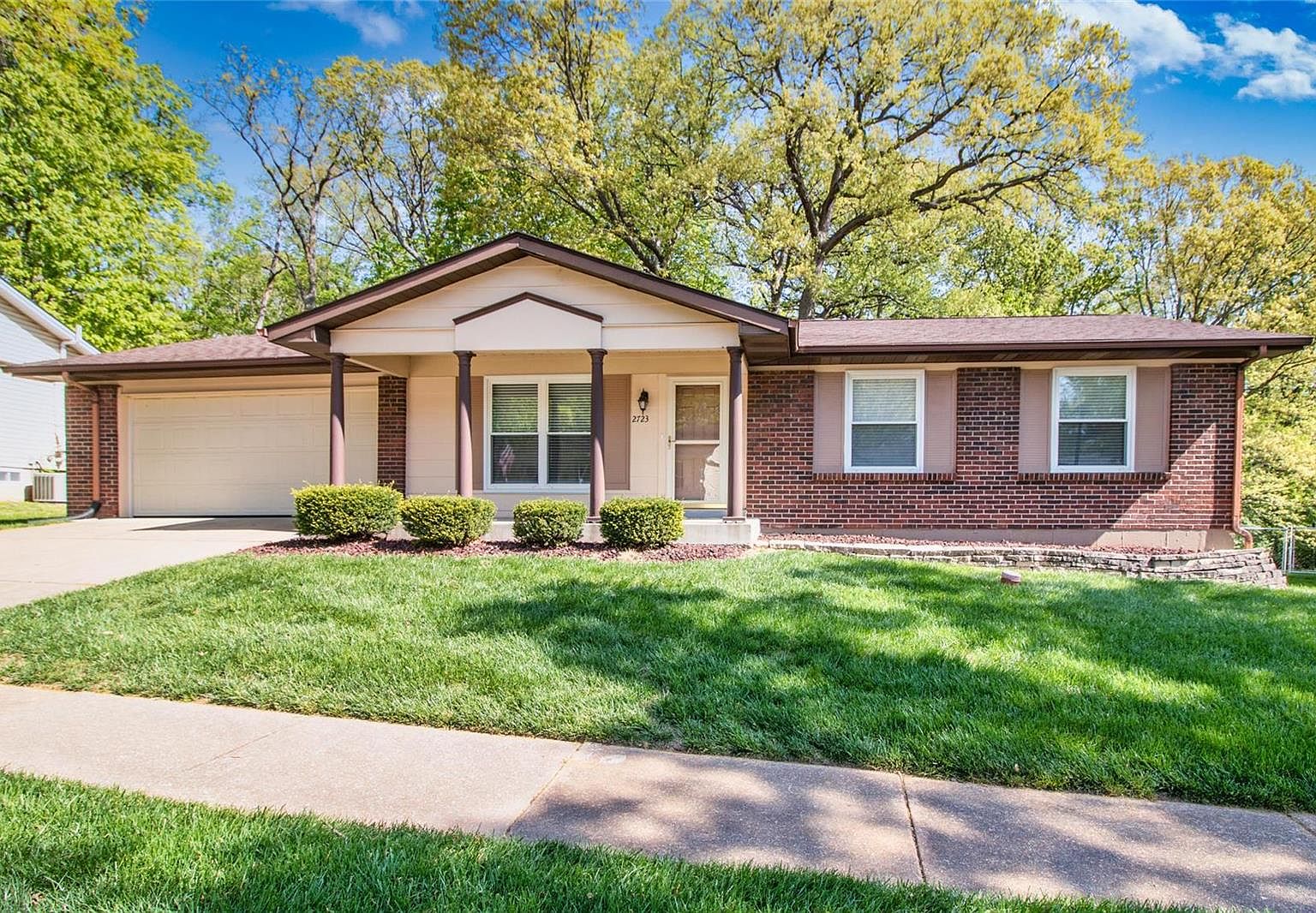 2723 Peachwood Trl, Saint Louis, MO 63129 Zillow