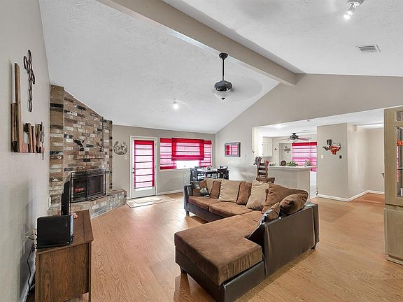5th image of 1114 Mayweather Ln