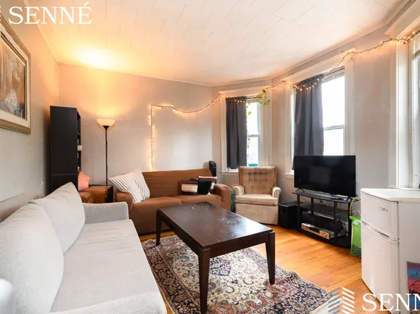 214 Chestnut St APT 3, Cambridge, MA 02139