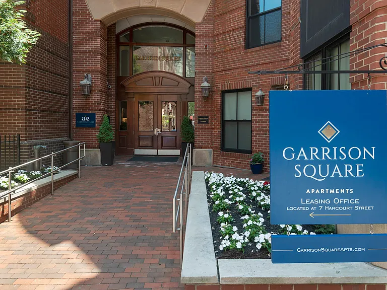 Garrison Square — Photo 34