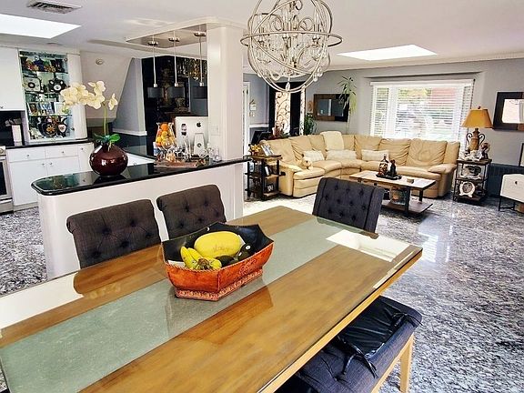 4th image of 72-15 Ditmars Blvd #1
