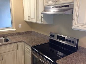 3rd image of 785 Burnett Ave APT 11