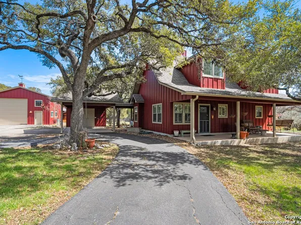 2365 LAKESHORE DR, Canyon Lake, TX 78133