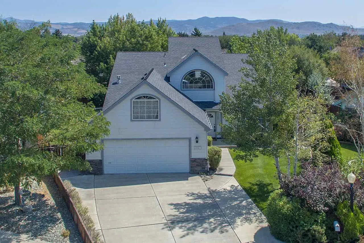 2057 Clover Ct photo 1