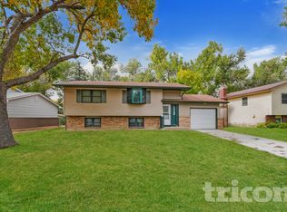 1006 De La Vista Pl, Colorado Springs, CO 80911
