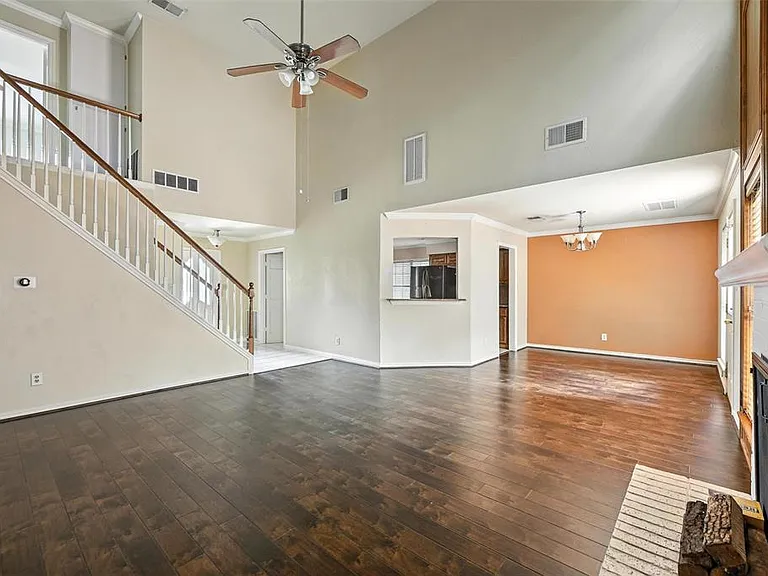 300 Saint Emelion Ct — Photo 2