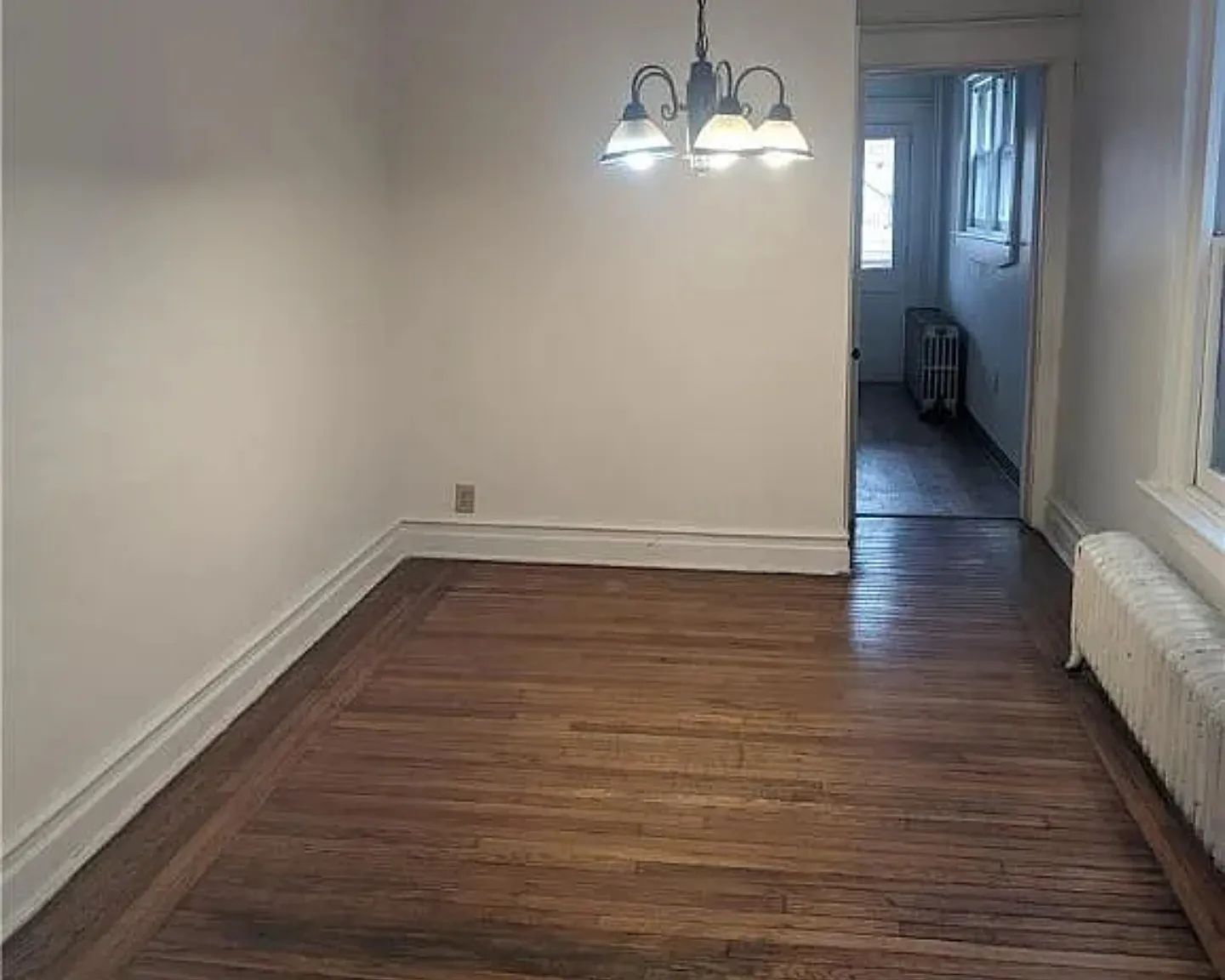 3 bed, 1328 sqft, $1,900 — Photo 4