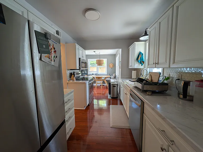146 N 91st Pl — Photo 12