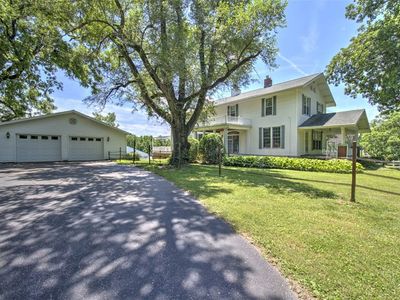 2500 W Center St, Decatur, IL, 62526