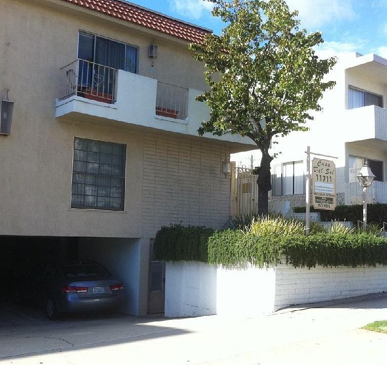 1st image of 11711 Darlington Ave