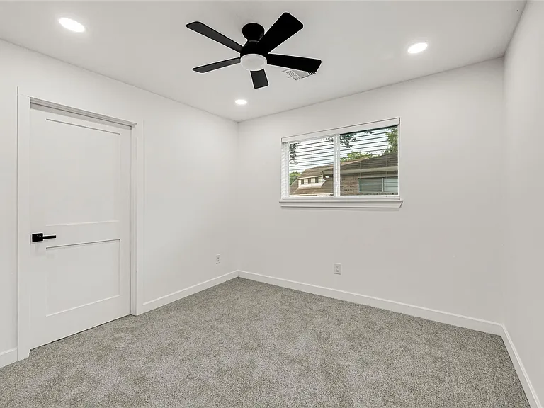 11411 Sagehurst Ln — Photo 20