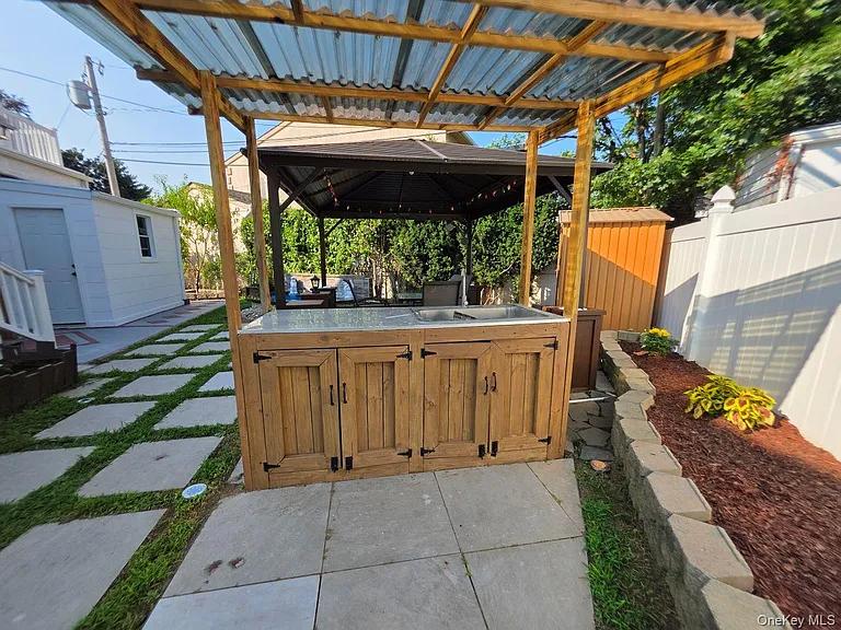 30 Aberdeen Rd — Photo 15