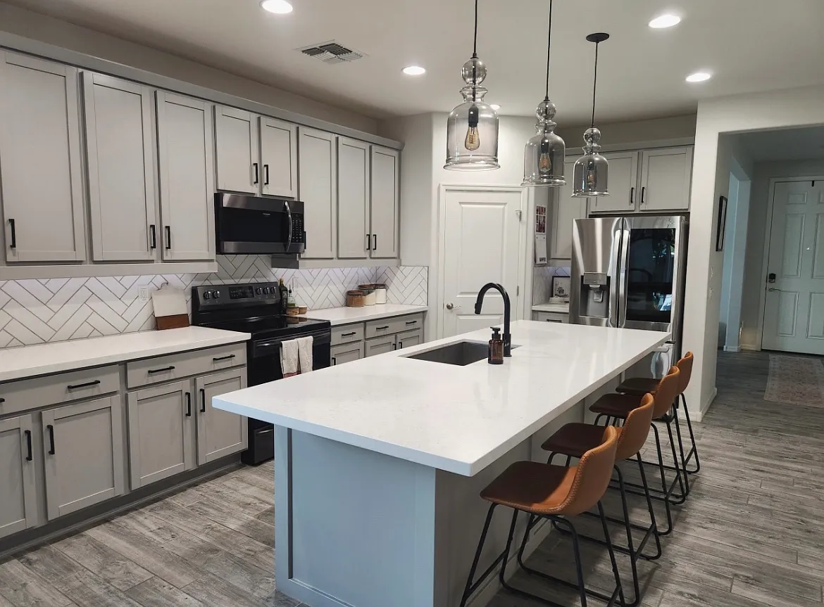 3 bed, 1950 sqft, $2,550 — Photo 4