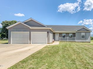 166 Pierce St, Elizabethton, TN 37643