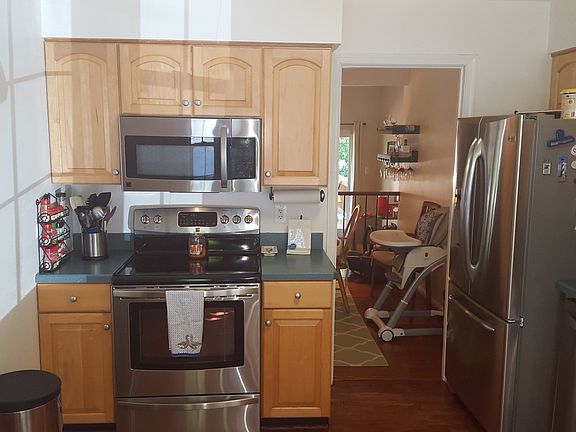 2nd image of 3108 Borge St