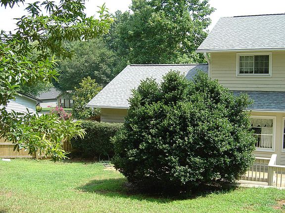4th image of 9970 Lake Forest Way