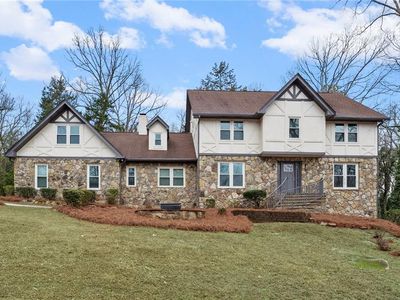 4947 Castlewood Dr SW, Lilburn, GA, 30047