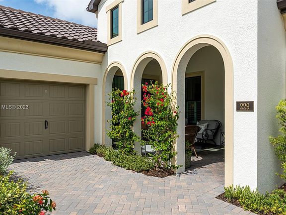 4th image of 229 Bocelli Dr