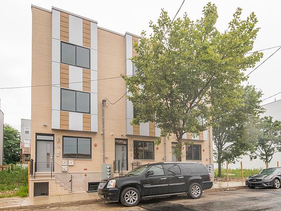 2nd image of 1926 N 6th St Unit 2