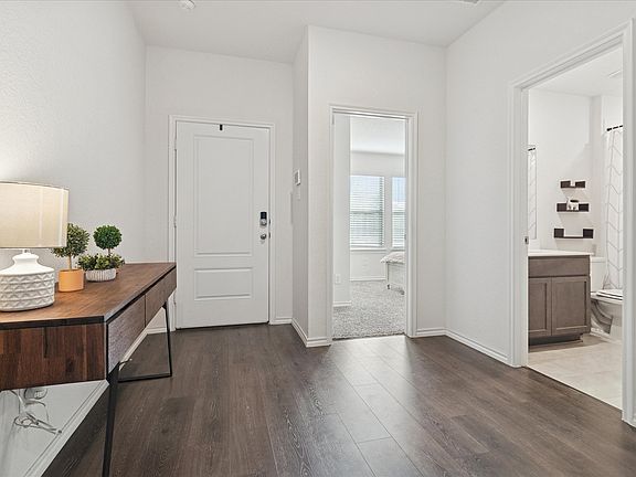 3rd image of 1132 Rountree Ct