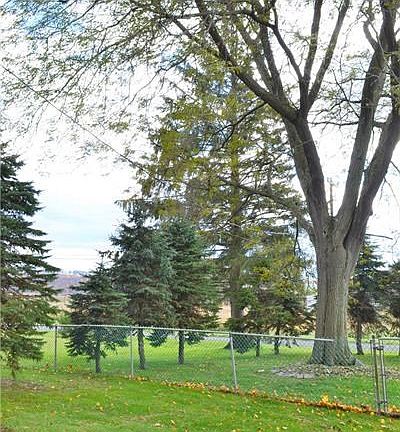 FENCED YARD, VERY NICE VIEWS