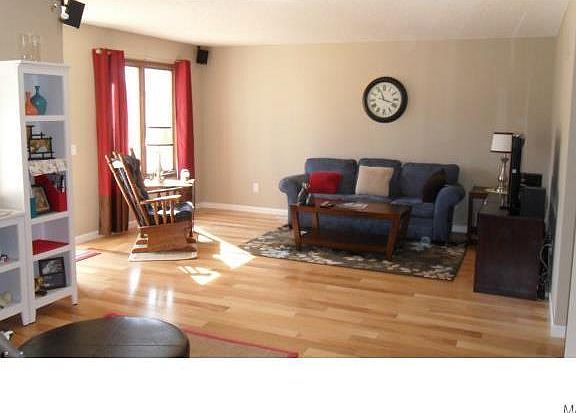 2nd image of 1045 Acorn Trail Dr