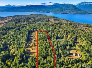 6077 Minnig Lane NW, Seabeck, WA 98380