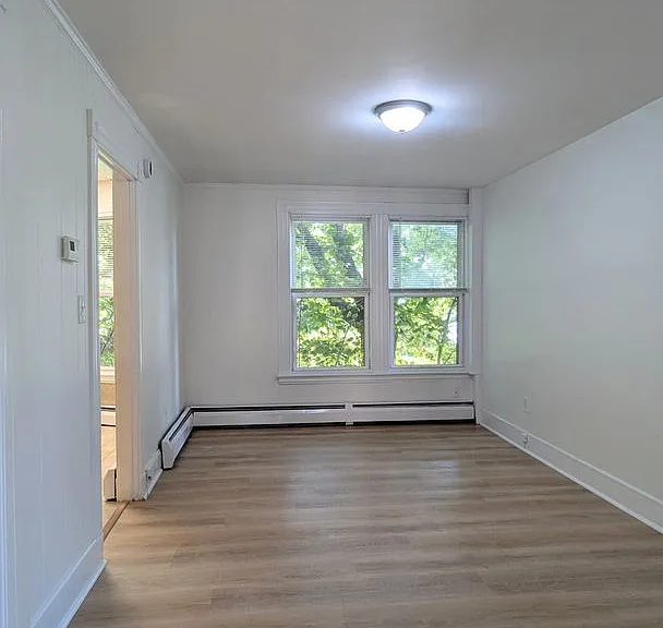 129 College Ave — Photo 11