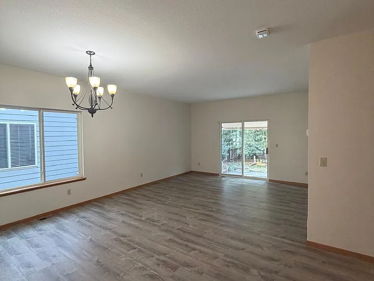 3603 Rockaway St — Photo 9