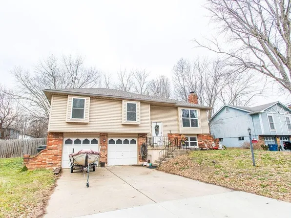 404 Acorn Pl, Warrensburg, MO 64093