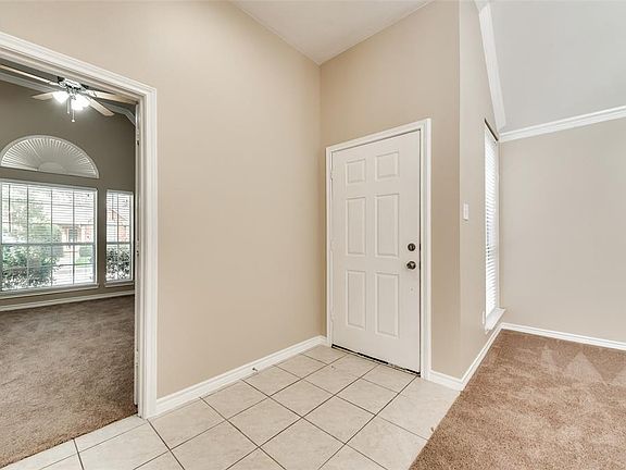 5th image of 3133 Kings Canyon Dr
