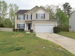 2140 Mallard Pointe Dr, Kannapolis, NC 28083