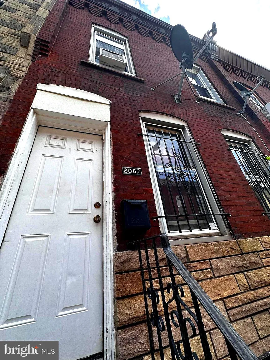 2067 Bellmore Ave photo 1