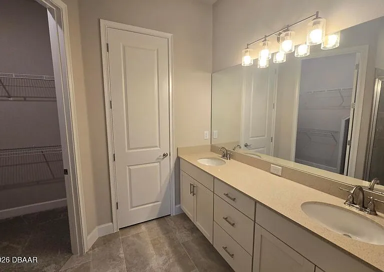 54 Longridge Ln — Photo 8