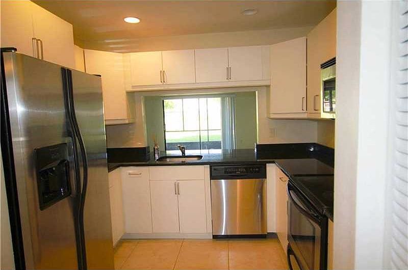 1st image of 231 Lakeside Cir
