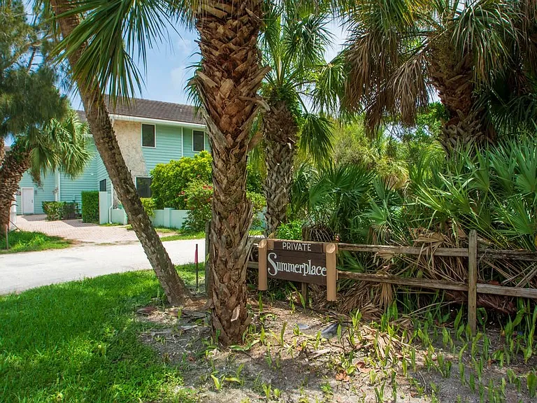 1985 Coco Plum Ln — Photo 37
