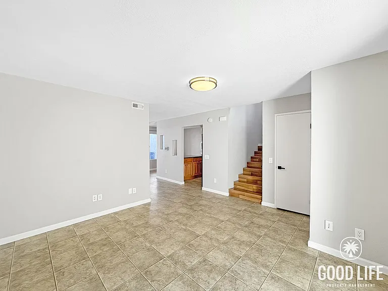 1640 Maple Dr #29 — Photo 11