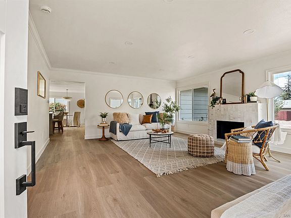 3rd image of 11417 Poblado Rd