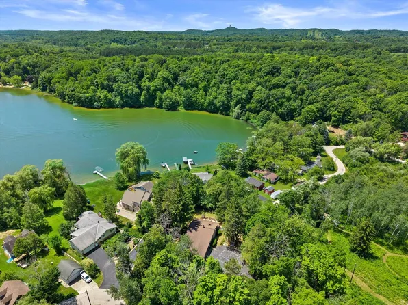 4786 Riverview DRIVE, Hubertus, WI 53033
