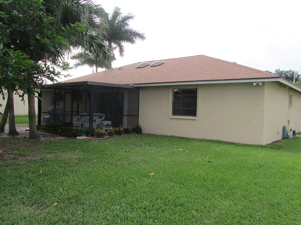 1st image of 109 Parkwood Dr