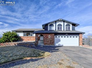 6399 Pawnee Cir, Colorado Springs, CO 80915