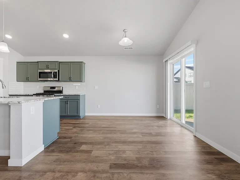 3391 S Rosa Parks Way — Photo 6