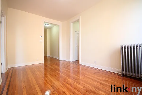 Rented by Link NY Realty | media 46