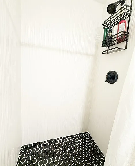 513 Juniper St — Photo 15