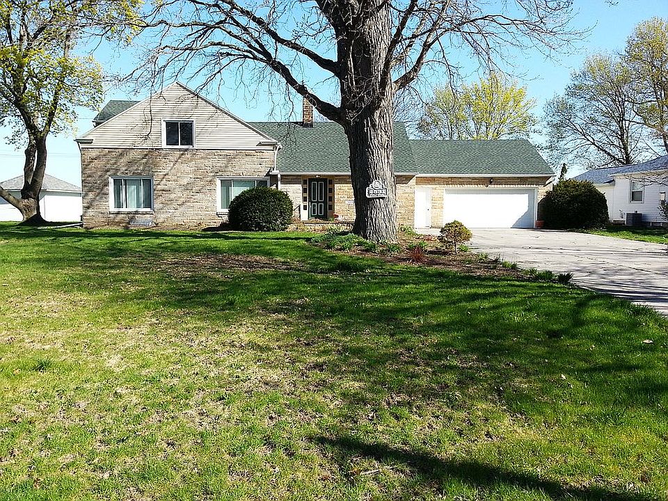 1st image of 2531 E Erie Ave