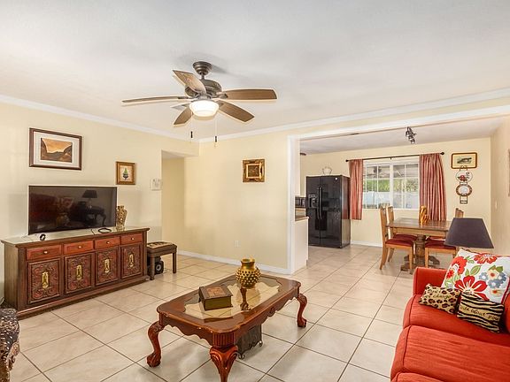 4th image of 3138 N 37th Dr